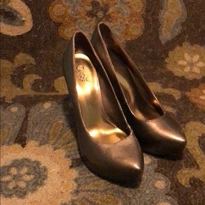 Gold Shimmer Metallic Heels!